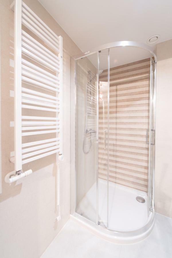 M6 Main Square Stylish One Bedroom Krasków Εξωτερικό φωτογραφία